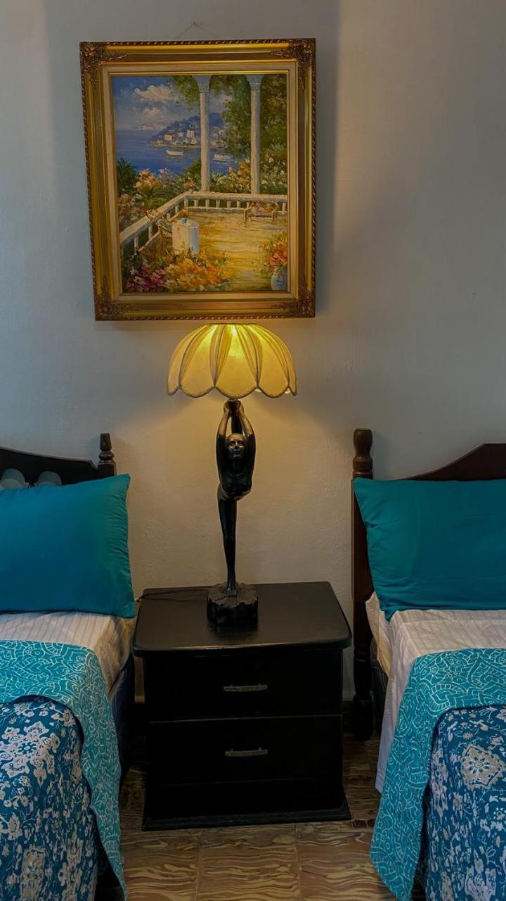 Hostal Velvet Plaza Santa Ana Dış mekan fotoğraf